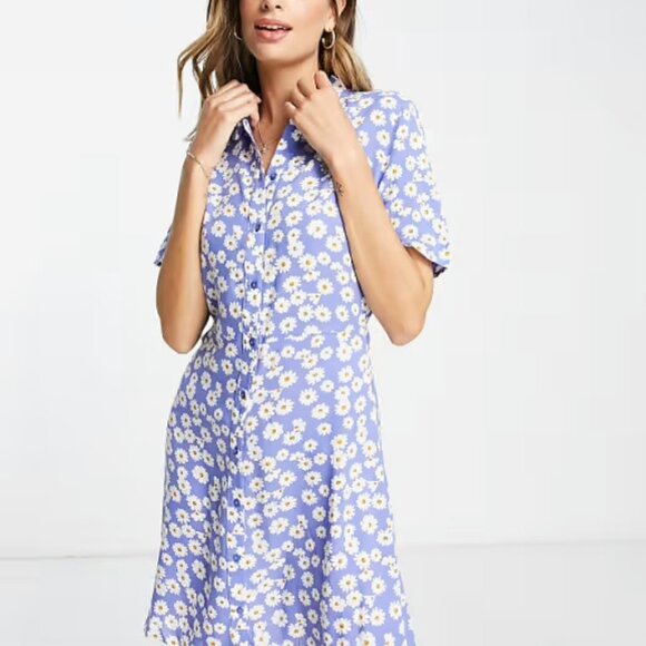 Pieces Tall exclusive mini shirt dress in blue daisy - Picture 2 of 8